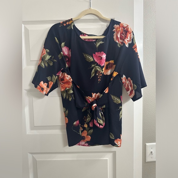 EUC WEST KEI SIZE M - Picture 1 of 1